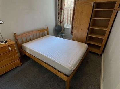 Room in a Shared House, Harberson Road, SW12