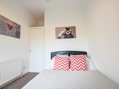 Room in a Shared House, Hightown, CW1