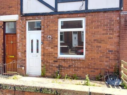 2 Bed Terraced House, North Street, M24