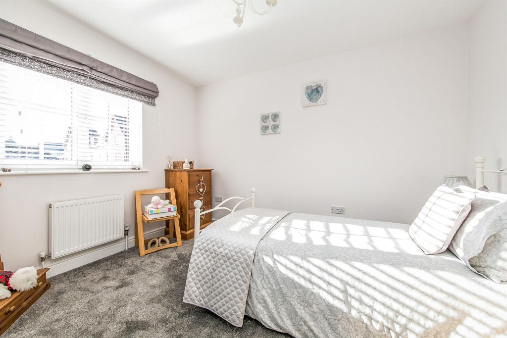 Highwoods, Colchester 4 Bed Detached House, Gavin Way, CO4 To Rent