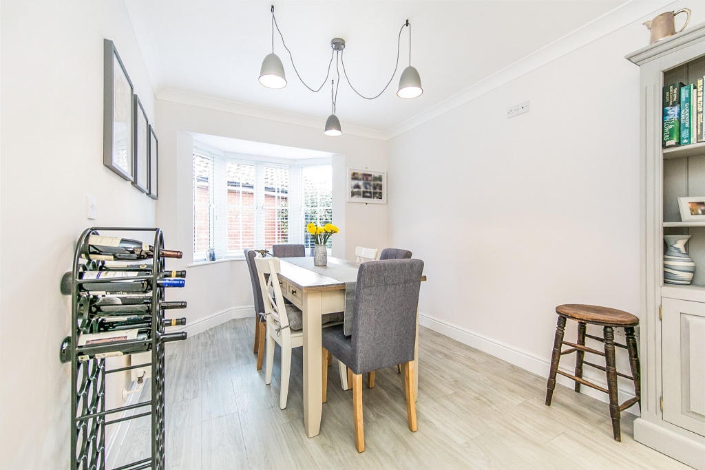 Highwoods, Colchester 4 Bed Detached House, Gavin Way, CO4 To Rent