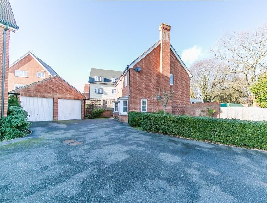 Highwoods, Colchester 4 Bed Detached House, Gavin Way, CO4 To Rent