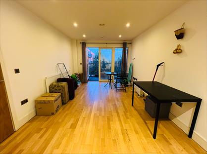 2 Bed Flat, Trident Point, HA1