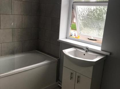 4 Bed Terraced House, Calvers, WA7