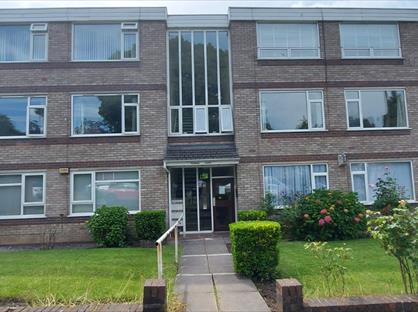 2 Bed Flat, Vernon Court, M7