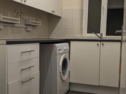 2 Bed Flat, North Park Road, BD9