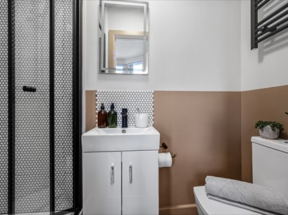 Room in a Shared House, Carmichael Road, SE25