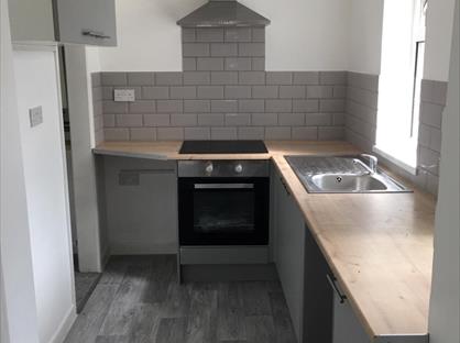 1 Bed Flat, Embankment Road, PL4