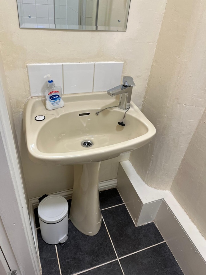 1 Bed Flat, Bath Street, NG1 photo 4