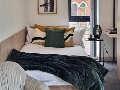 Studio Flat, Waterloo Road, WV1