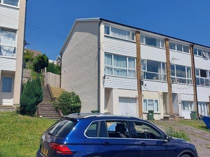 2 Bed End Terrace, Hillside View, CF37