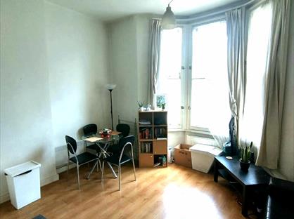 1 Bed Flat, Finchely Road, NW3