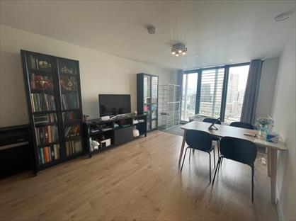 1 Bed Flat, Stratosphere Tower, E15