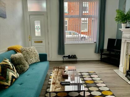 2 Bed Terraced House, Loxley View Road, S10