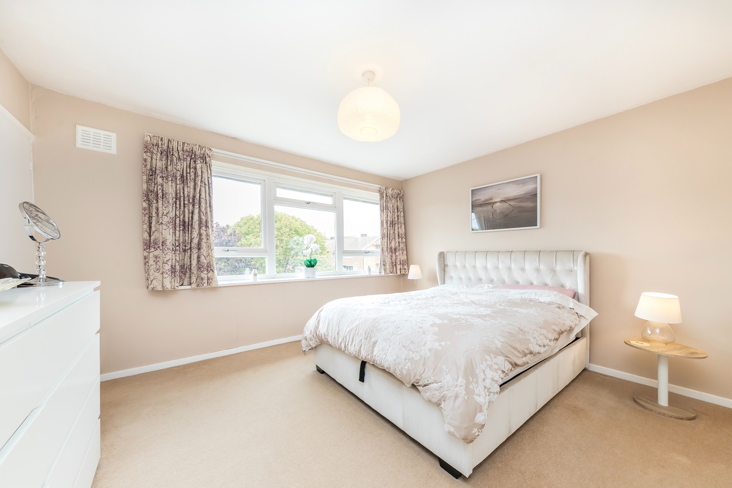 London 2 Bed Lyme Farm Road, SE12 To Rent Now for £