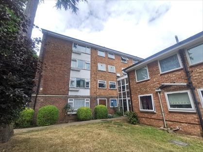 2 Bed Flat, Southcote Road, RG30