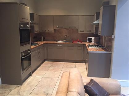 Room in a Shared House, Edmund Road, S2