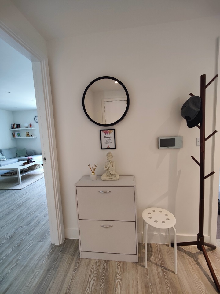 Hounslow Room in a Shared Flat, Braunton Court, TW3 To Rent Now for