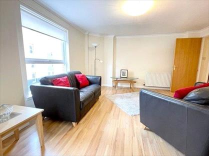 2 Bed Flat, Coopers Well Street, G11