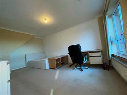 5 Bed Terraced House, Britten Close, CO4