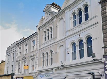 1 Bed Flat, Regent Square, NN1