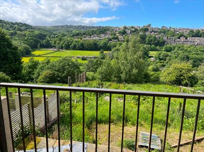 Room in a Shared House, Manchester Road, HD7