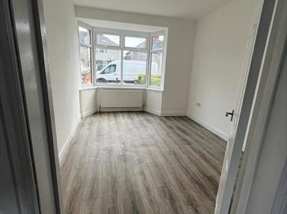 4 Bed Semi-Detached House, Moreton Road, WV10