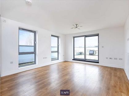 2 Bed Flat, St. Georges Grove, SW17