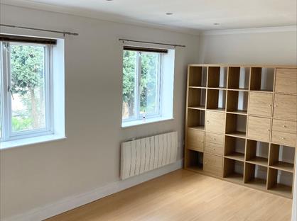 1 Bed Flat, Rochester Street, ME4
