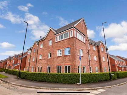 2 Bed Flat, Draybank Road, WA14