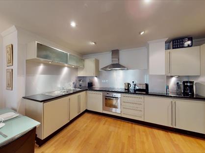 2 Bed Flat, High Holborn, WC1V