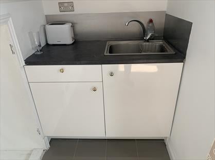 Room in a Shared House, Rosecourt Road, CR0