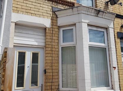 2 Bed Terraced House, Hinderton Road, CH41