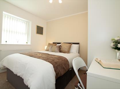 Room in a Shared House, Castle Street, SK3