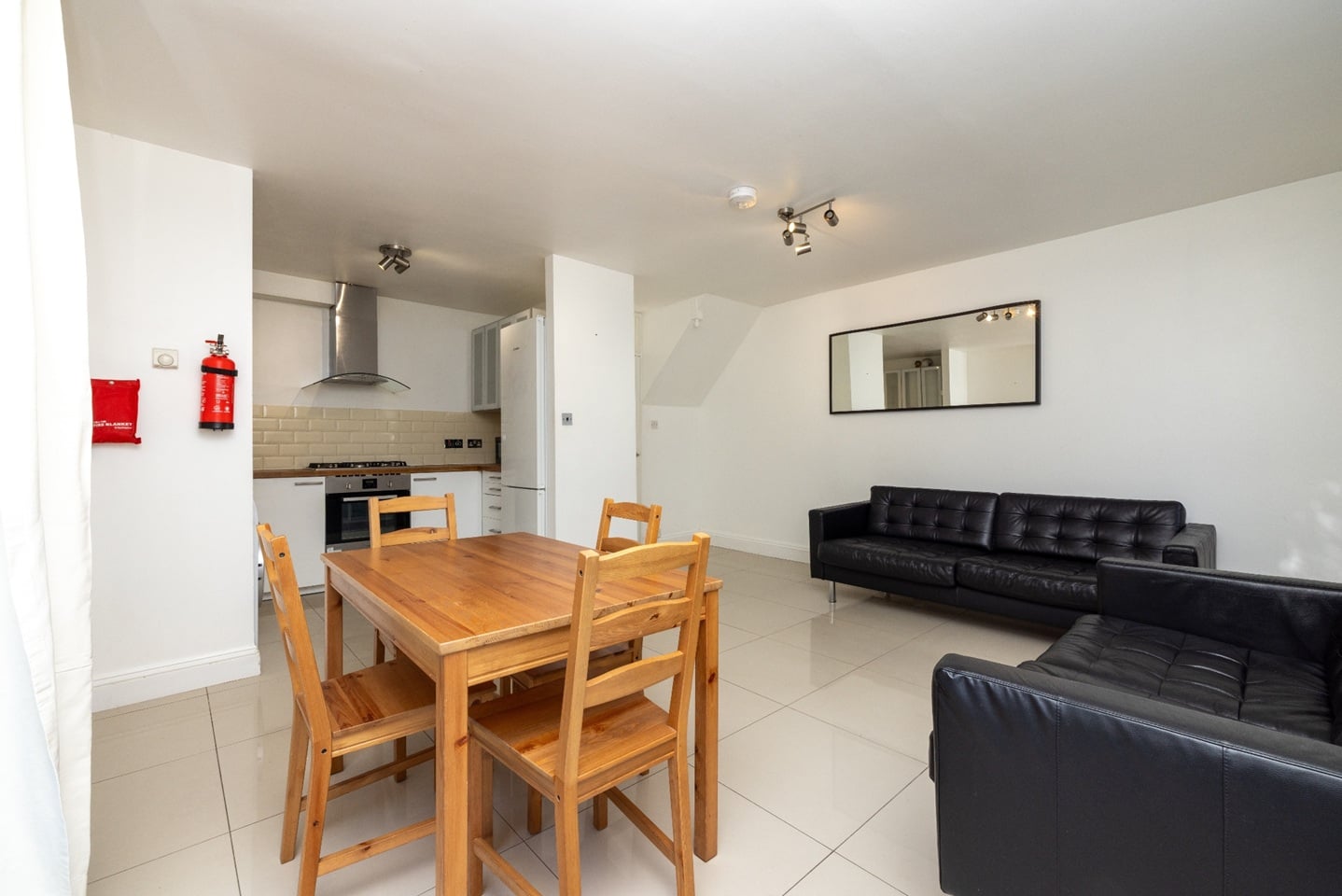 4 Bed Flat, Clapham Common, SW4 photo 3
