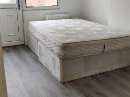 Studio Flat, St. Justins Close, BR5