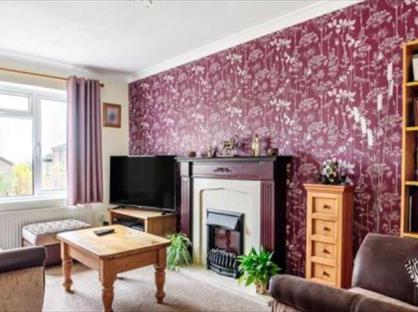 2 Bed Semi-Detached House, Highland Terrace, EX15
