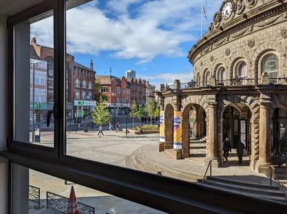 2 Bed Flat, Crown Street, LS2