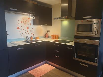 2 Bed Flat, Windward Court, E16