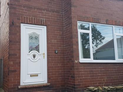 2 Bed Semi-Detached House, Grange Avenue, WF9