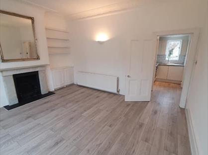 1 Bed Flat, Poplar Grove, W6
