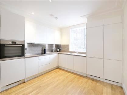 1 Bed Flat, King Street, W6