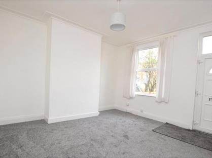 2 Bed Terraced House, Barton Place, LS11