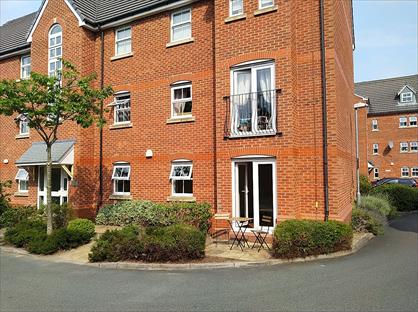 2 Bed Flat, Moss Hey, CH63