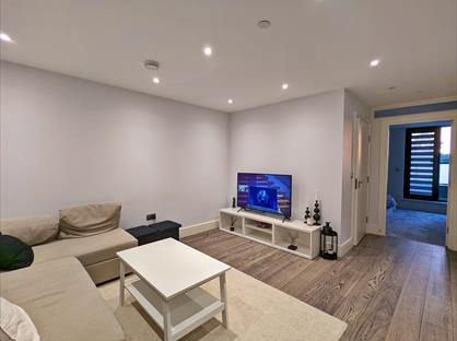 1 Bed Flat, Hemini Court, WD6