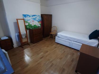 Studio Flat, Claverton Street Sw1v Studio, SW1V