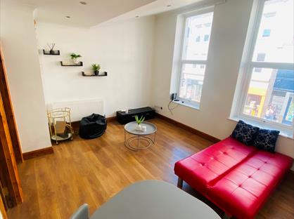 1 Bed Flat, West Street, BN1