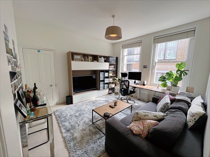 1 Bed Flat, Westminster Mansions, SW1P