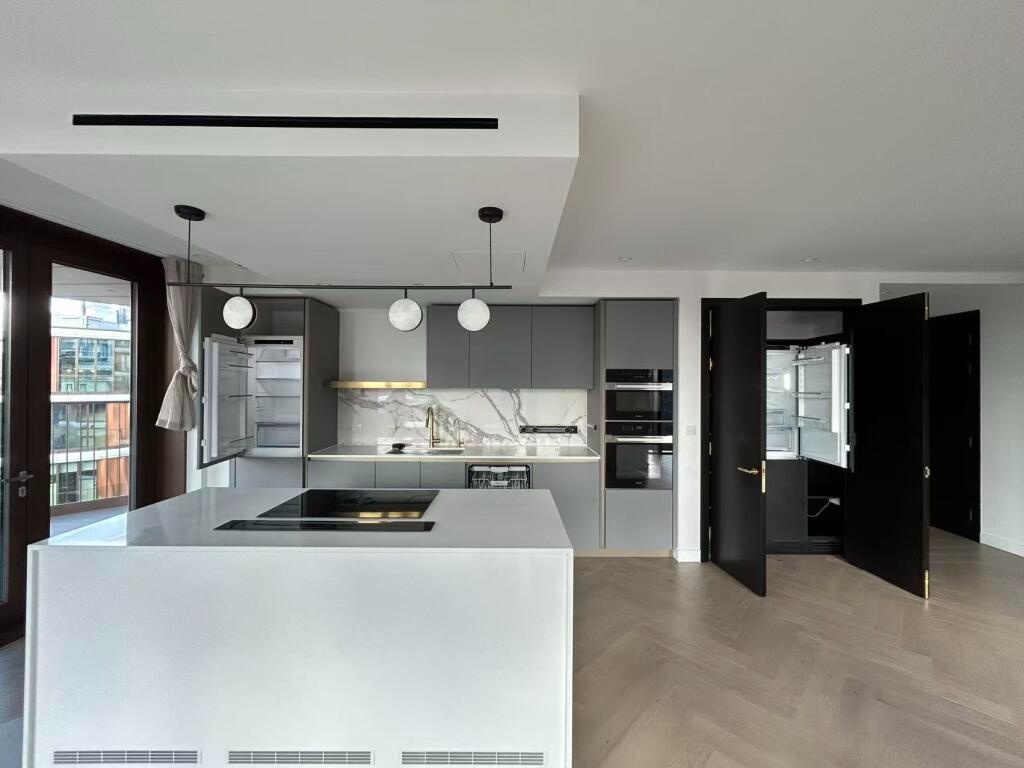 3 Bed Flat, Triptych Place, SE1, N1 7GU photo 4