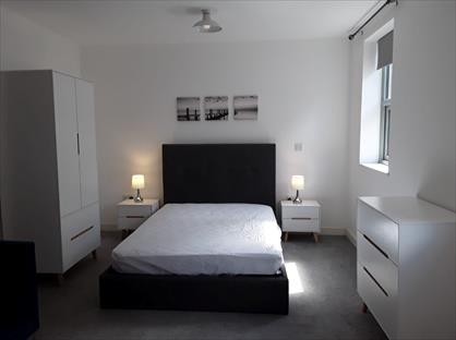 Studio Flat, High Street, NG21